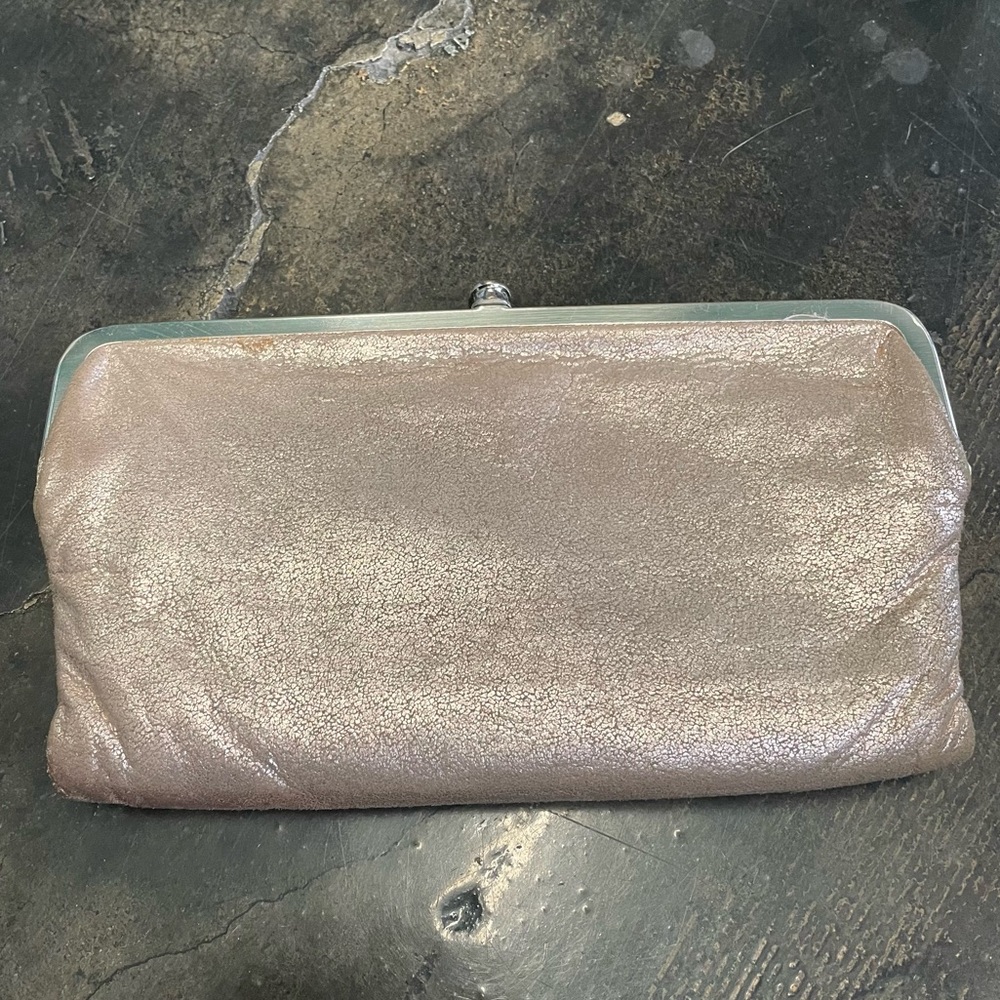 HOBO Lauren Clutch Pink Shimmer wallet